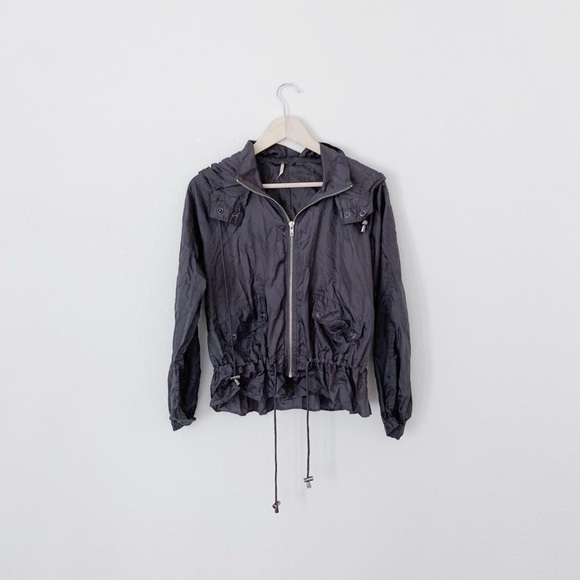 LIKE NEW! FREE PEOPLE! DARK GRAY LIGHT WINDBREAKER ZIP UP JACKET! - Picture 4 of 6